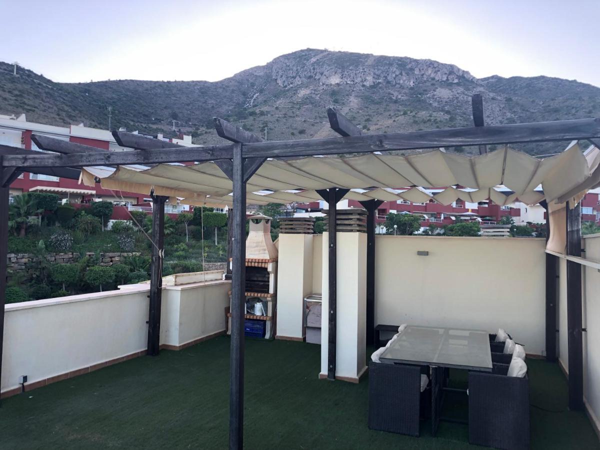 Ático duplex en Benalmádena vistas al mar y montaña dos habitaciones Esterno foto