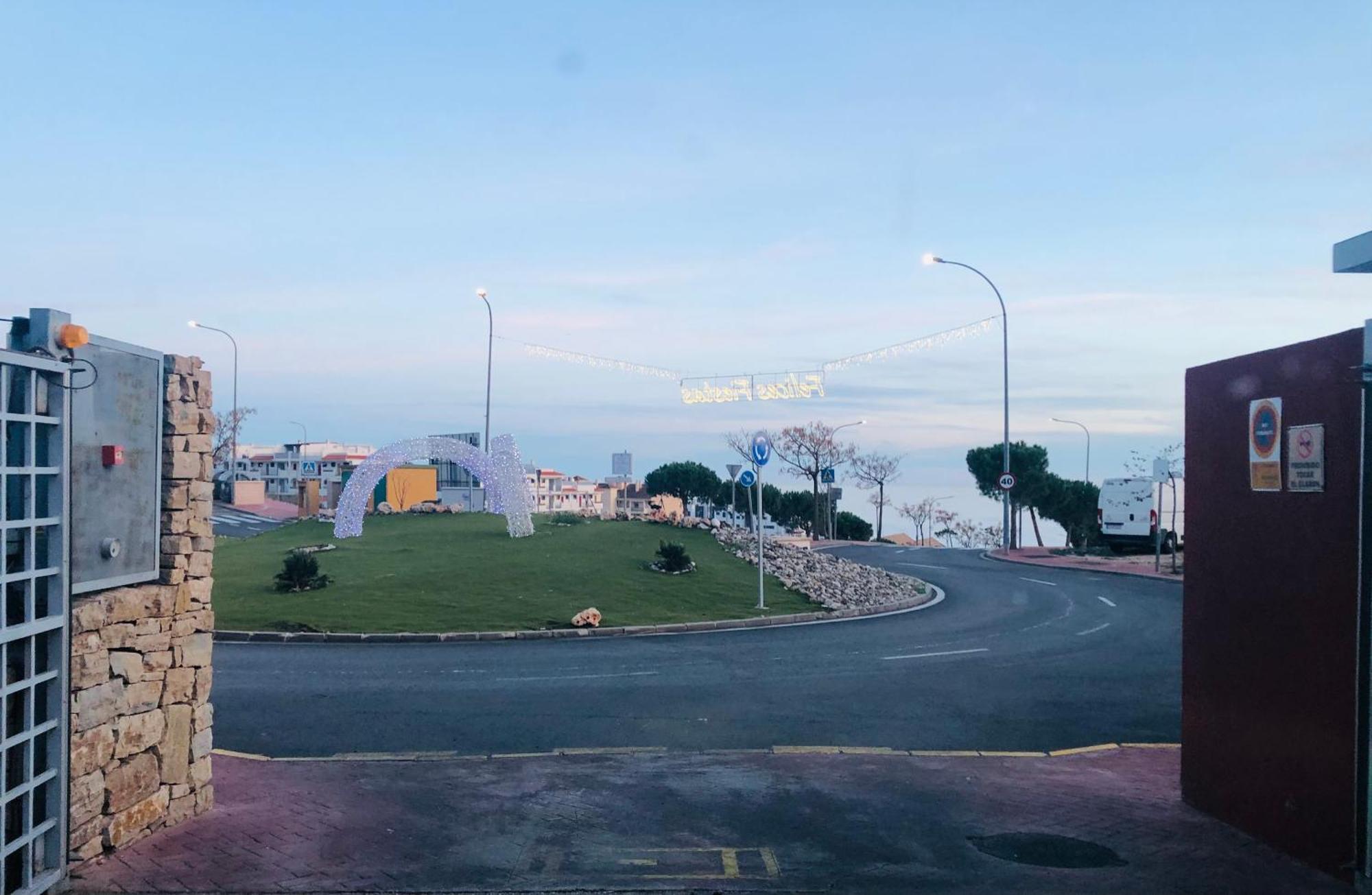 Ático duplex en Benalmádena vistas al mar y montaña dos habitaciones Esterno foto