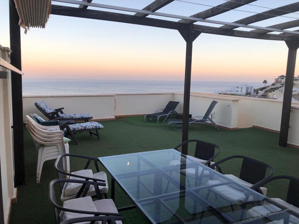 Ático duplex en Benalmádena vistas al mar y montaña dos habitaciones Esterno foto