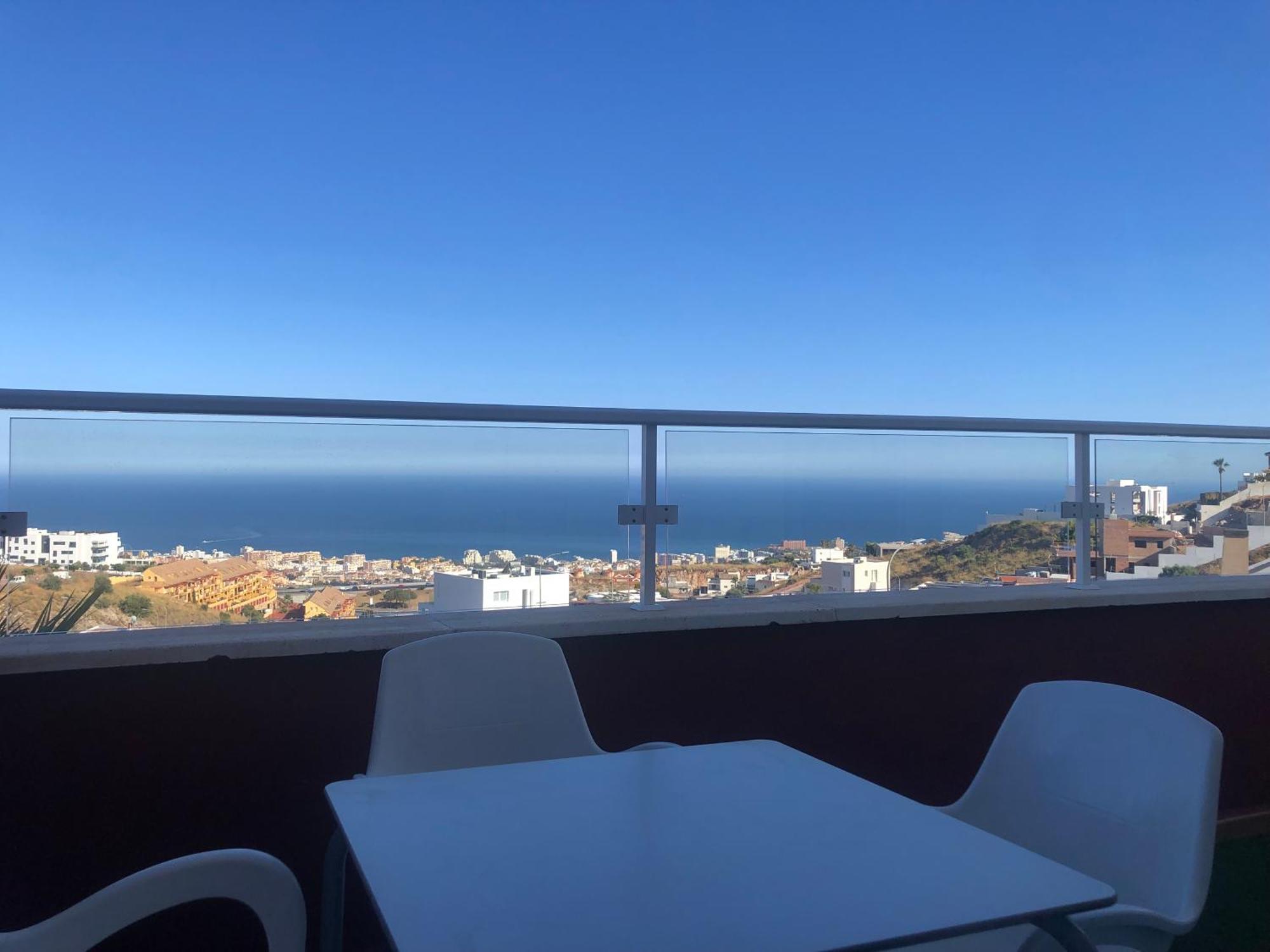 Ático duplex en Benalmádena vistas al mar y montaña dos habitaciones Esterno foto